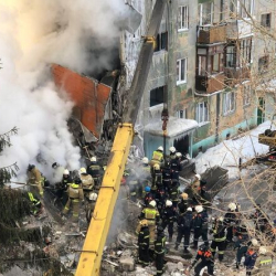 Число жертв взрыва газа в новосибирской пятиэтажке увеличилось