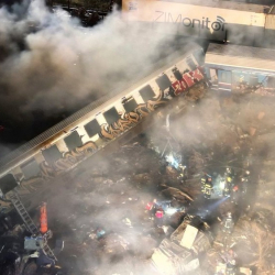 Президент Садыр Жапаров выразил соболезнования президенту Греции в связи с гибелью людей при столкновении поездов