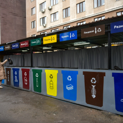 Бишкекте таштанды сорттоо жана чогултуу үчүн 100 пункт курулат