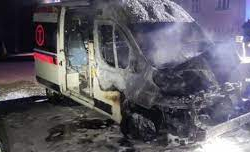 Польшада Украинага жөнөтүлө турган тез жардам унааларды өрттөп кетишти