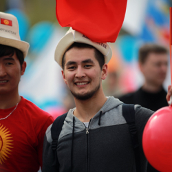 Орусияда 2023-жылы мигранттардын эмгек патенти кымбаттайт