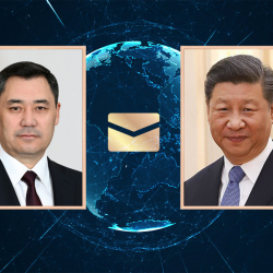 Президент Жапаров поздравил Си Цзиньпина с переизбранием на пост председателя КНР