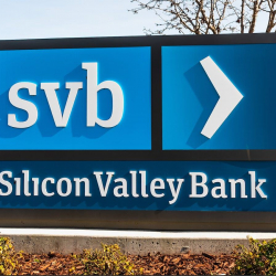 АКШнын эң ири банктарынын бири банкротко учурап, жабылды