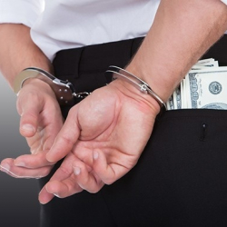 Улуттук банктын төрагасынын мурдагы орун басарлары кармалды