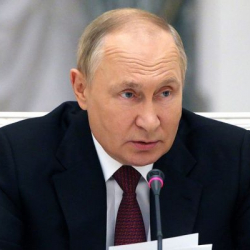 Путин: Россиянын экономикасы жаңы моделге ылайык өнүгө баштады