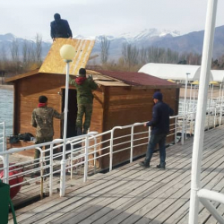 Ысык-Көлдө мыйзамсыз курулган мончо бузулду