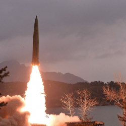 КНДР запустила баллистическую ракету в сторону Японского моря