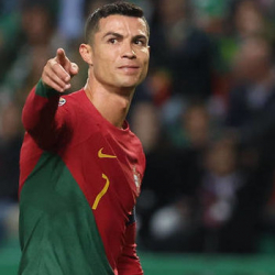 Криштиану Роналду Португалия үчүн дубль жасап, эки рекорд койду