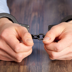 Ысык-Көлдү өнүктүрүү фондун башкаруу дирекциясынын жооптуу кызматкери кармалды