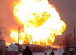 Мощный пожар после взрыва на российском газопроводе сняли на видео