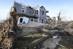 ФОТО - Президент США Джо Байден объявил режим чрезвычайной ситуации в штате Арканзас