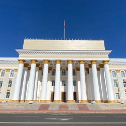 72 человека в Администрации президента попали под сокращение