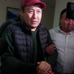 Экс-министр Алмазбек Бейшеналиевдин иши сотко өттү
