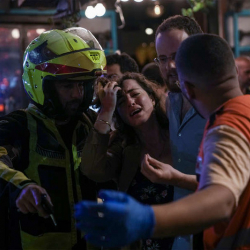 Тель-Авивдеги теракт: Жабыркагандардын баары туристтер болуп чыкты