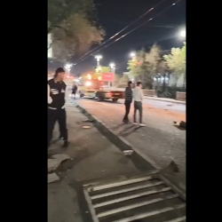 ВИДЕО - Бишкектеги жол кырсыктан жеңил унаа көпүрөдөн кулап кетти