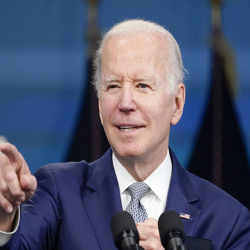 Заткнись, мальчик. Байдену не понравилась речь про судью-мусульманина