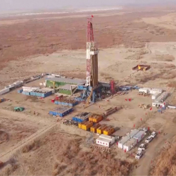 Испытания на нефтегазовой скважине в Синьцзяне подтвердили ее продуктивность