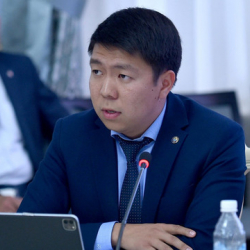 Султанбаев АКШ Конгрессине катуу жооп берди