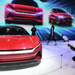 Китай бьёт рекорды по продажам электромобилей.  За 1 месяц – больше полмиллиона