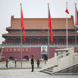 Китай указал США на необходимость переосмыслить стратегию Вашингтона