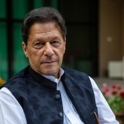 Пакистандын Жогорку Соту экс-премьер Имран Ханды бошотууга буйрук берди