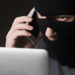 Первомайский районный суд Бишкека осудил телефонного террориста на шесть месяцев