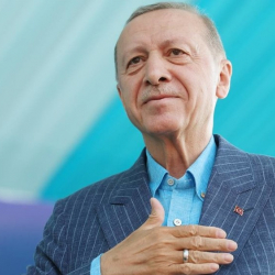 Түркиядагы шайлоо: Режеп Тайып Эрдоган алдыда келе жатат