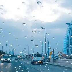 В пустыне успешно испытали технологию искусственного дождя