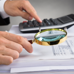 В Кыргызстане выявили  финансовые нарушения на 46 миллиардов сомов