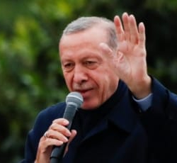 Эрдоган Кахов ГЭСиндеги жардырууну иликтөө боюнча комиссия түзүүнү сунуштады