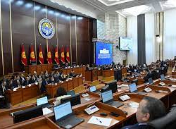 Жогорку Кеңеш “Элдик курултай жөнүндө” мыйзам долбоорун экинчи окууда кабыл алды