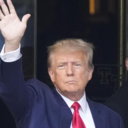 Трамп снова был вызван в суд