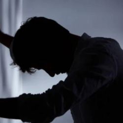 Бишкекте зордукталган эркек киши тосмо арыз жазып, иш жабылды