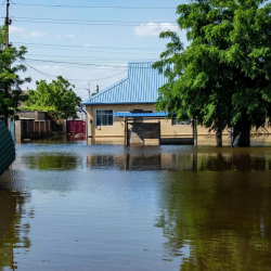 Каховкадагы жардыруудан каза болгондордун саны 35 адамга жетти