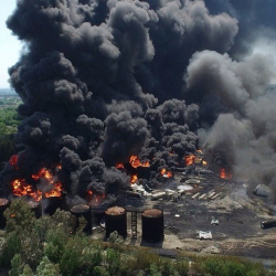 ВИДЕО - Крупный пожар в Чуйской области.  Горит нефтебаза