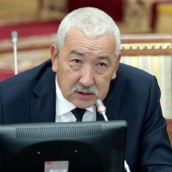 ВИДЕО - Депутат: Саясатчыларды тыңшагандын ордуна, Бишкек мэриясына кылмыш ишин козгогула