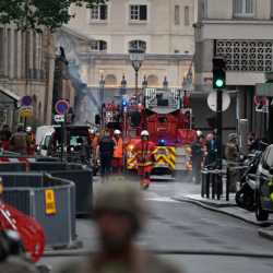 Взрыв в Париже. Число жертв достигло 37 человек