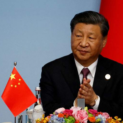 Си Цзиньпин ресторандагы жарылуудан кийин көзөмөлдү күчөттү