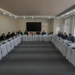 Чолпон-Атада КМШ ПААнын Контролдук-бюджеттик комиссиясынын кезектеги отуруму өттү