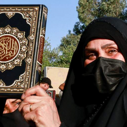 Евробиримдик Швециядагы Курандын өрттөлүшүн айыптады