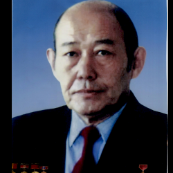 Театр сүрөтчүсү Макен Сыдыкбаев дүйнө салды