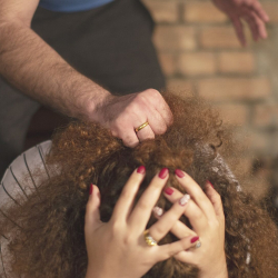 Таласта аялын сабап өлтүргөн МАИ кызматкерине өкүм чыкты