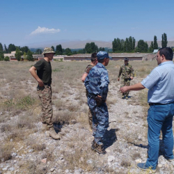 Баткенде милиция кызматкерлери Тажикстан тарапка кирип кеткен малдарды ээлерине кайтарып берди
