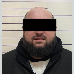 Обещал пригнать джип. В Бишкеке задержан подозреваемый в крупном мошенничестве