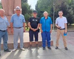 В Бишкеке российским активистам Алене Крыловой и Льву Скорякину продлили срок ареста