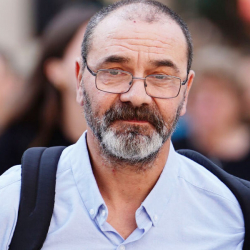 Мага эч ким ишенген жок... Зордуктоого айыпталган адам 17 жылдан кийин күнөөсүз деп табылды