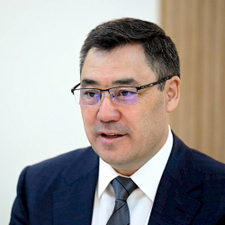 Садыр Жапаров майнинг боюнча жооп берди