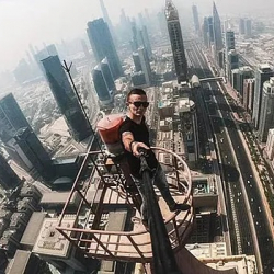 Французский руфер сорвался с 68-го этажа в Гонконге