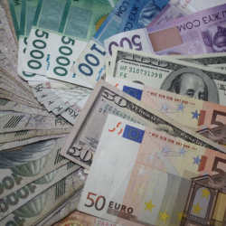 2-август: Доллар канча сомго сатылып жатат?