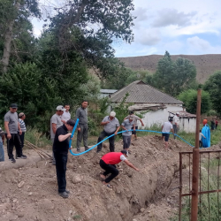 Тогуз-Торо районунун эки айылында ашар жолу менен таза суу тартылууда